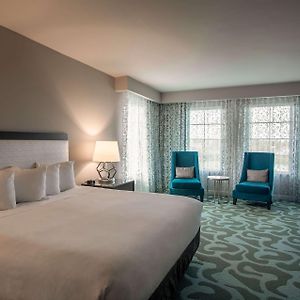 Deluxe  King Room Mobility accessible